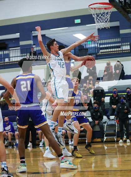 Thumbnail 3 in Cyprus vs. Farmington (CC Winter Invitational) photogallery.