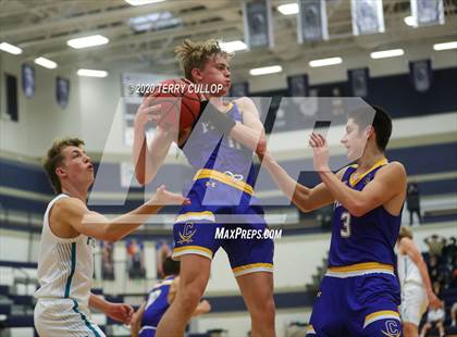 Thumbnail 2 in Cyprus vs. Farmington (CC Winter Invitational) photogallery.