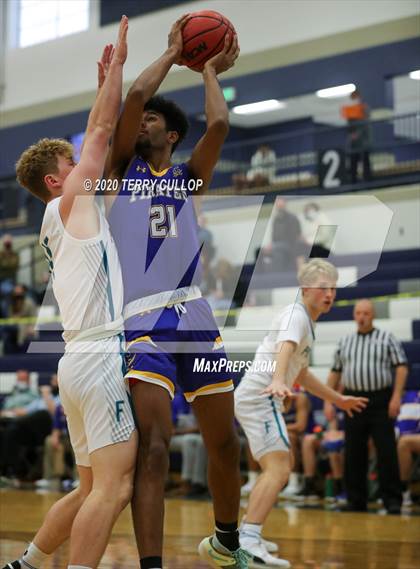 Thumbnail 2 in Cyprus vs. Farmington (CC Winter Invitational) photogallery.