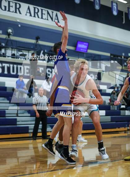 Thumbnail 3 in Cyprus vs. Farmington (CC Winter Invitational) photogallery.