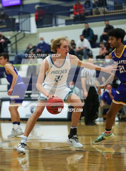 Thumbnail 1 in Cyprus vs. Farmington (CC Winter Invitational) photogallery.