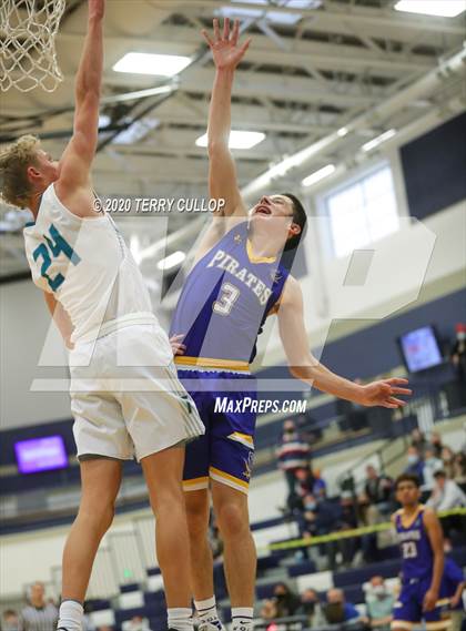 Thumbnail 3 in Cyprus vs. Farmington (CC Winter Invitational) photogallery.