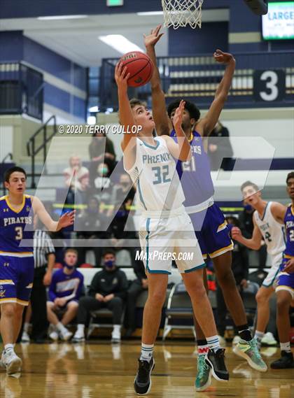 Thumbnail 2 in Cyprus vs. Farmington (CC Winter Invitational) photogallery.