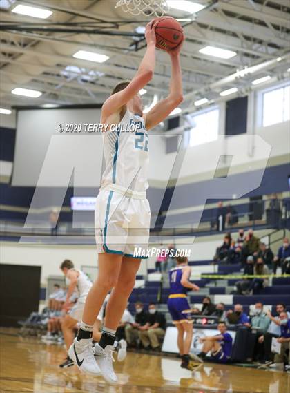 Thumbnail 3 in Cyprus vs. Farmington (CC Winter Invitational) photogallery.