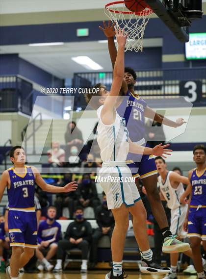 Thumbnail 2 in Cyprus vs. Farmington (CC Winter Invitational) photogallery.