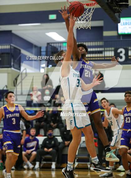 Thumbnail 1 in Cyprus vs. Farmington (CC Winter Invitational) photogallery.