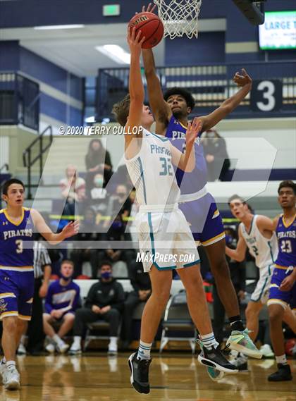 Thumbnail 3 in Cyprus vs. Farmington (CC Winter Invitational) photogallery.