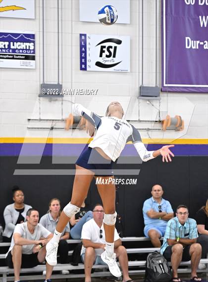 Thumbnail 1 in Sierra Canyon vs. 'Iolani (Durango Fall Classic) photogallery.