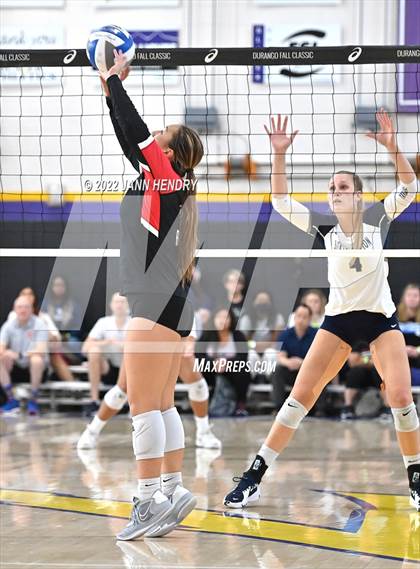Thumbnail 3 in Sierra Canyon vs. 'Iolani (Durango Fall Classic) photogallery.