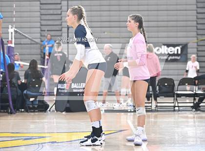 Thumbnail 3 in Sierra Canyon vs. 'Iolani (Durango Fall Classic) photogallery.