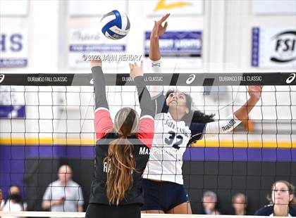 Thumbnail 2 in Sierra Canyon vs. 'Iolani (Durango Fall Classic) photogallery.