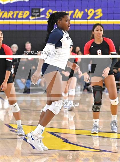 Thumbnail 2 in Sierra Canyon vs. 'Iolani (Durango Fall Classic) photogallery.