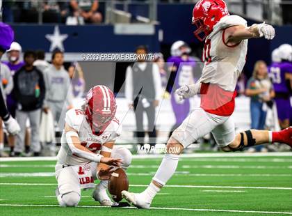 Thumbnail 2 in Albany vs. Mart (UIL 2A D2 Football Final) photogallery.