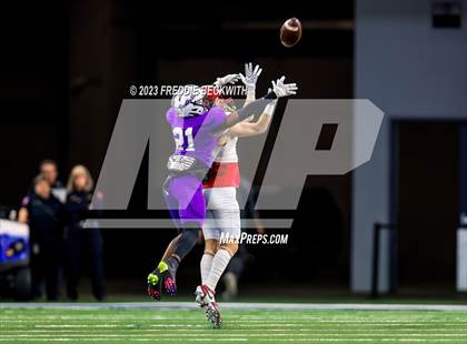 Thumbnail 2 in Albany vs. Mart (UIL 2A D2 Football Final) photogallery.