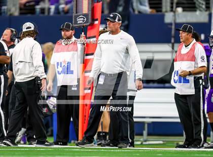 Thumbnail 2 in Albany vs. Mart (UIL 2A D2 Football Final) photogallery.