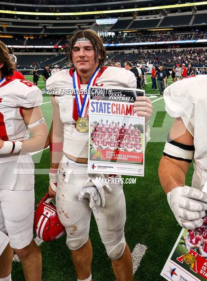 Thumbnail 2 in Albany vs. Mart (UIL 2A D2 Football Final) photogallery.