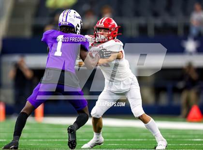 Thumbnail 3 in Albany vs. Mart (UIL 2A D2 Football Final) photogallery.