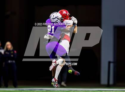 Thumbnail 2 in Albany vs. Mart (UIL 2A D2 Football Final) photogallery.