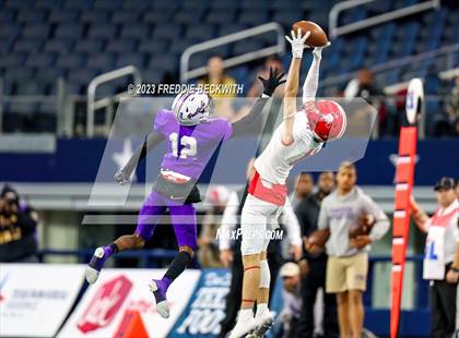 Thumbnail 3 in Albany vs. Mart (UIL 2A D2 Football Final) photogallery.