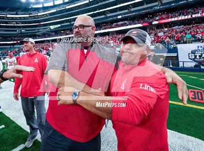 Thumbnail 2 in Albany vs. Mart (UIL 2A D2 Football Final) photogallery.