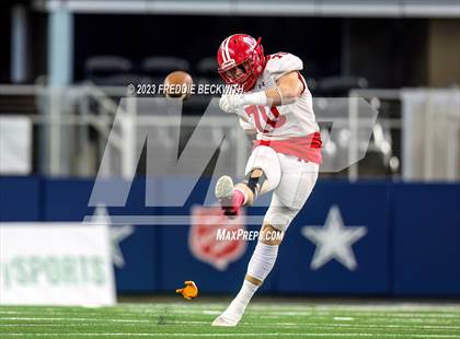 Thumbnail 3 in Albany vs. Mart (UIL 2A D2 Football Final) photogallery.