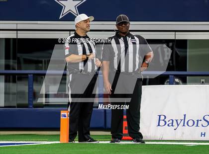 Thumbnail 3 in Albany vs. Mart (UIL 2A D2 Football Final) photogallery.