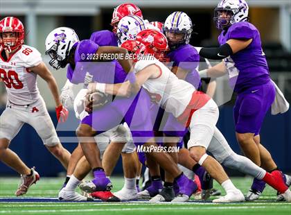 Thumbnail 1 in Albany vs. Mart (UIL 2A D2 Football Final) photogallery.