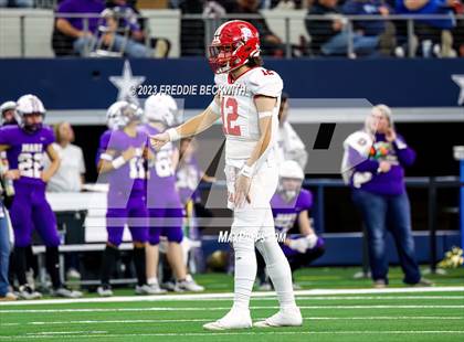 Thumbnail 1 in Albany vs. Mart (UIL 2A D2 Football Final) photogallery.