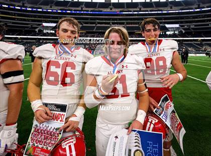 Thumbnail 3 in Albany vs. Mart (UIL 2A D2 Football Final) photogallery.