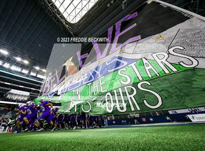 Thumbnail 3 in Albany vs. Mart (UIL 2A D2 Football Final) photogallery.