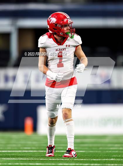 Thumbnail 2 in Albany vs. Mart (UIL 2A D2 Football Final) photogallery.