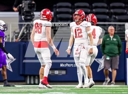 Thumbnail 2 in Albany vs. Mart (UIL 2A D2 Football Final) photogallery.