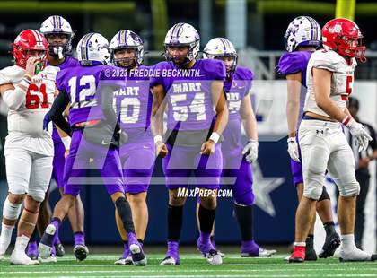 Thumbnail 2 in Albany vs. Mart (UIL 2A D2 Football Final) photogallery.