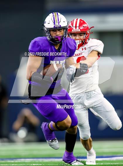 Thumbnail 2 in Albany vs. Mart (UIL 2A D2 Football Final) photogallery.