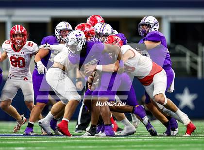 Thumbnail 3 in Albany vs. Mart (UIL 2A D2 Football Final) photogallery.