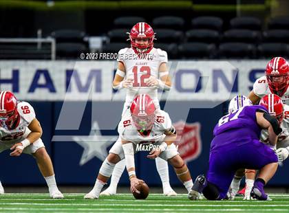 Thumbnail 3 in Albany vs. Mart (UIL 2A D2 Football Final) photogallery.