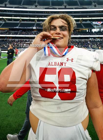 Thumbnail 3 in Albany vs. Mart (UIL 2A D2 Football Final) photogallery.