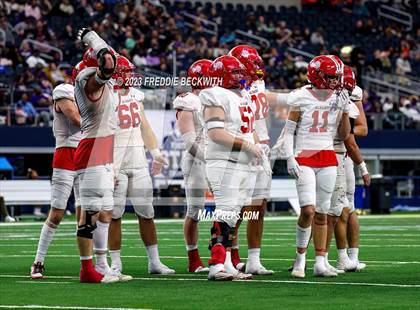 Thumbnail 3 in Albany vs. Mart (UIL 2A D2 Football Final) photogallery.