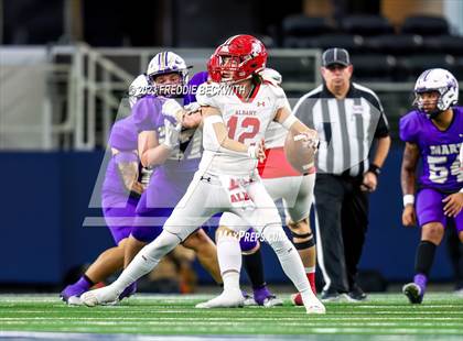 Thumbnail 2 in Albany vs. Mart (UIL 2A D2 Football Final) photogallery.