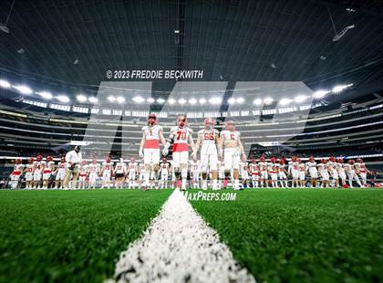 Thumbnail 3 in Albany vs. Mart (UIL 2A D2 Football Final) photogallery.