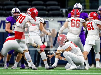 Thumbnail 3 in Albany vs. Mart (UIL 2A D2 Football Final) photogallery.