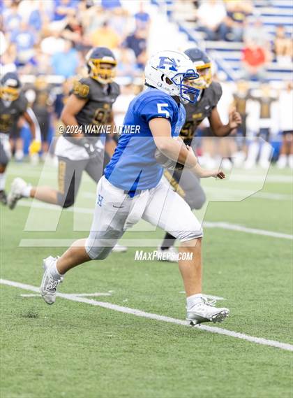 Thumbnail 2 in Archbishop Moeller @ Highlands photogallery.