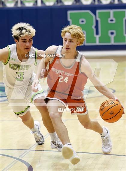 Thumbnail 3 in West Field @ Ridgeline (Sophomore) photogallery.
