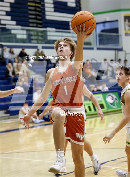 Thumbnail 1 in West Field @ Ridgeline (Sophomore) photogallery.