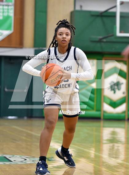 Thumbnail 3 in Folsom vs. Shabach Christian Academy (St. Mary's Stockton MLK Showcase) photogallery.