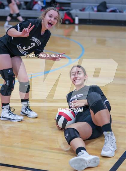 Thumbnail 1 in Tonopah Valley vs Show Low (Wolves Classic) photogallery.
