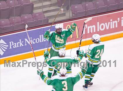 Thumbnail 3 in Duluth East vs Edina (Schwan Cup) photogallery.