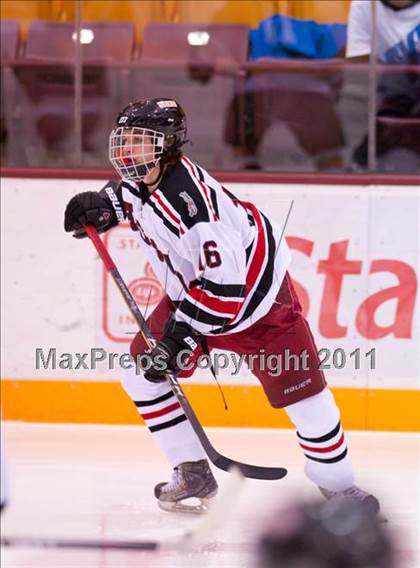 Thumbnail 2 in Duluth East vs Edina (Schwan Cup) photogallery.