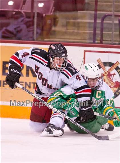 Thumbnail 1 in Duluth East vs Edina (Schwan Cup) photogallery.