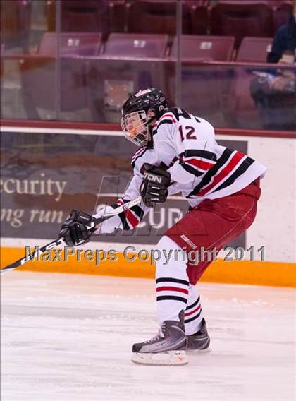 Thumbnail 2 in Duluth East vs Edina (Schwan Cup) photogallery.